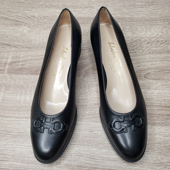 Salvatore Ferragamo Shoes - Salvatore Ferragamo Black Leather Heels